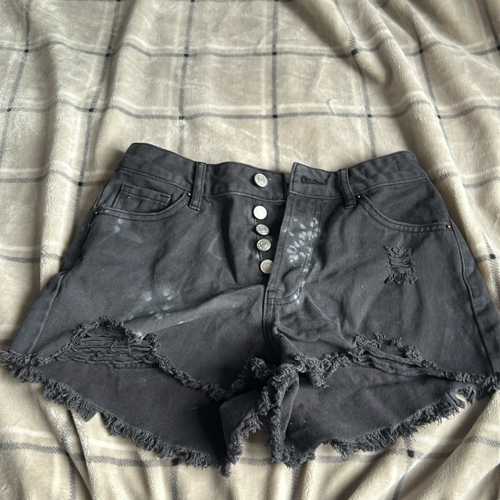 pac sun black jean shorts